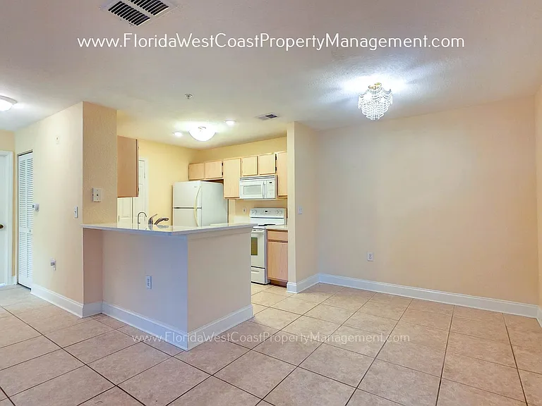 7417 Vista Way #101 — Photo 9