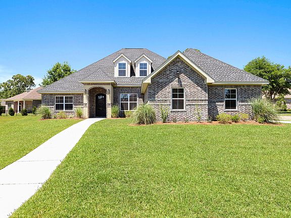 2nd image of 7401 N Aberdeen Dr