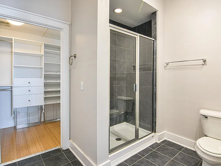 535 S Upper St #402 — Photo 18
