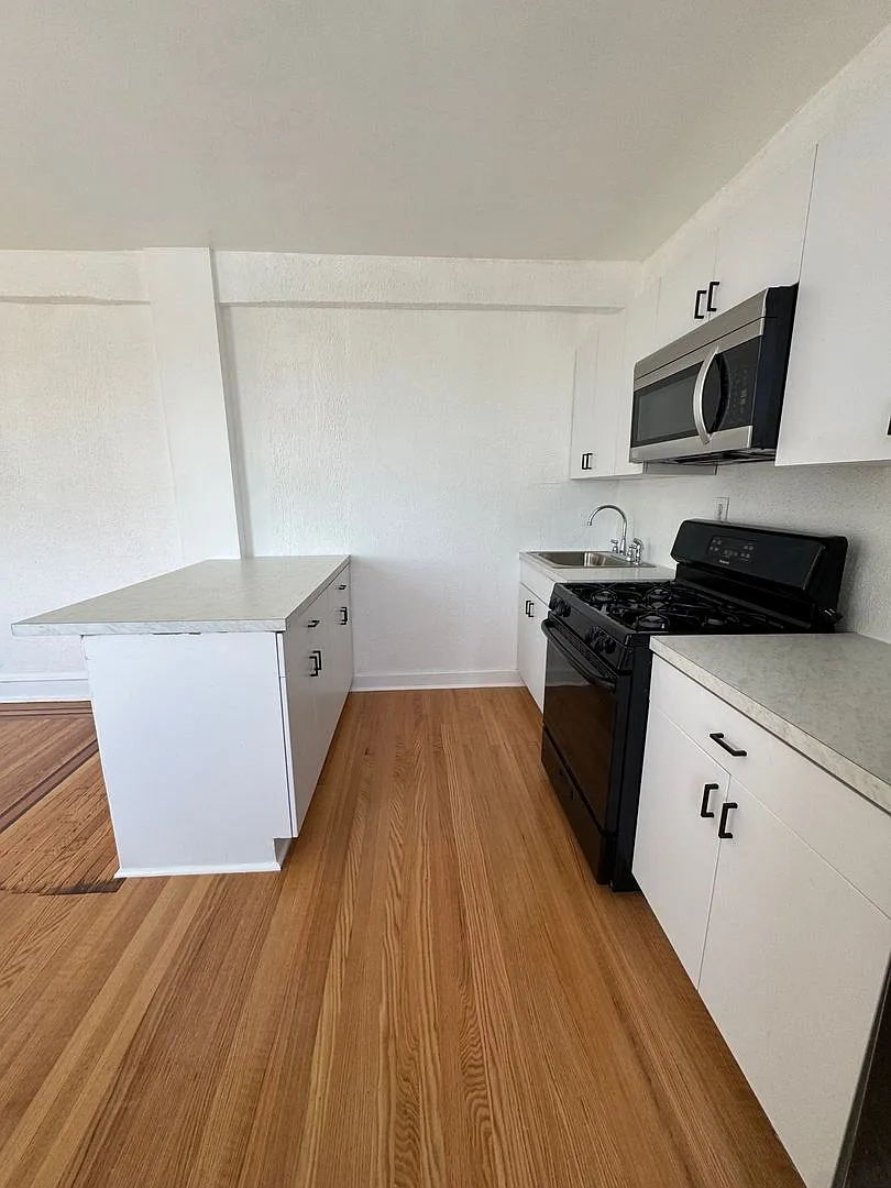 Oak Lynne Apartments — Photo 4