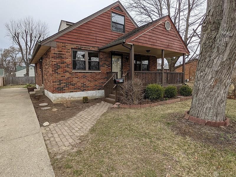 1st image of 439 Enxing Ave