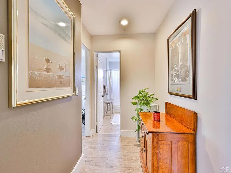 229 Orange Ave #3 — Photo 40