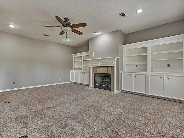 13707 Fountainview Dr — Photo 15
