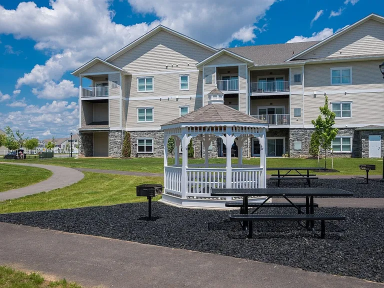 The Reserve at Collegiate Acres — Photo 7