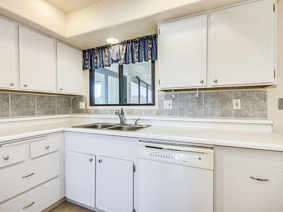 4th image of 12307 W Castle Rock Ct