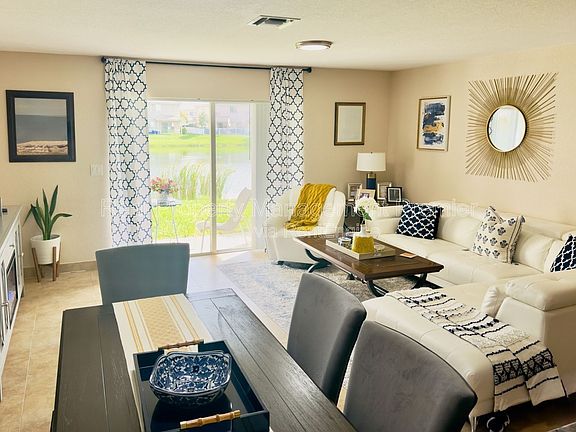 4th image of 5954 Royal Way