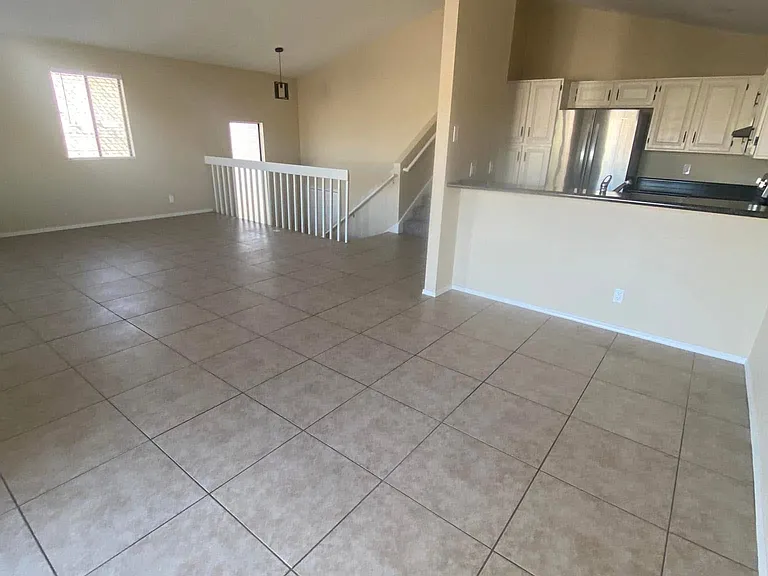 4158 E Tanglewood Dr — Photo 5