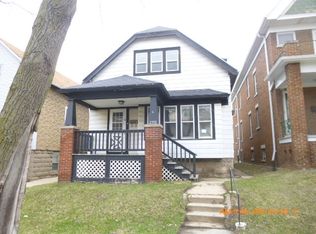 2352 S 8th St, Milwaukee, WI 53215
