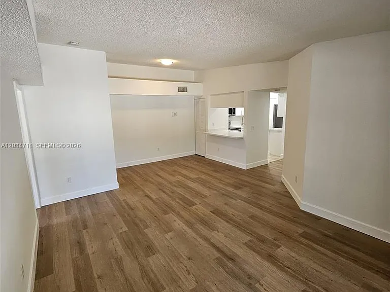 19800 SW 103rd Ct #201 — Photo 8