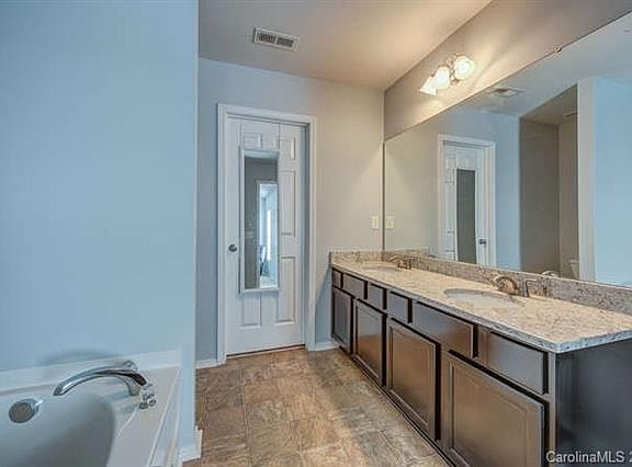 5th image of 1016 Sweetgum St