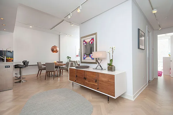 Sold by Compass | media 2