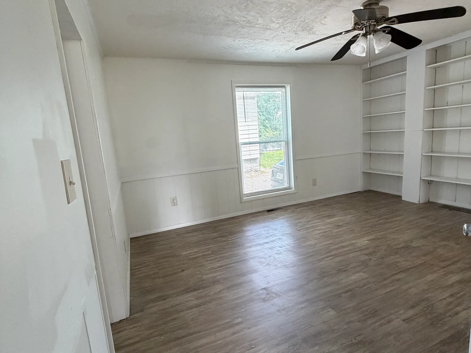4 bed, 1500 sqft, $1,400 — Photo 3