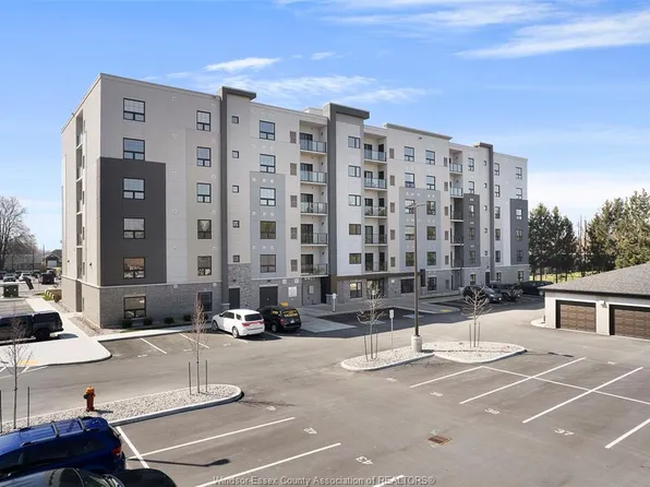190 Main St E #302, Kingsville, ON N9Y 1A6