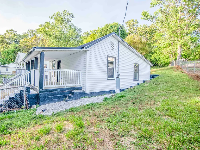 4112 Edington Rd — Photo 32