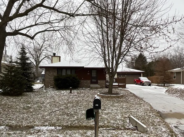 1610 S 171st St, New Berlin, WI 53151