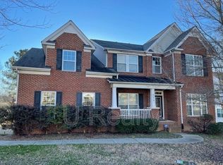5719 Kelyn Hills Dr, Charlotte, NC 28278