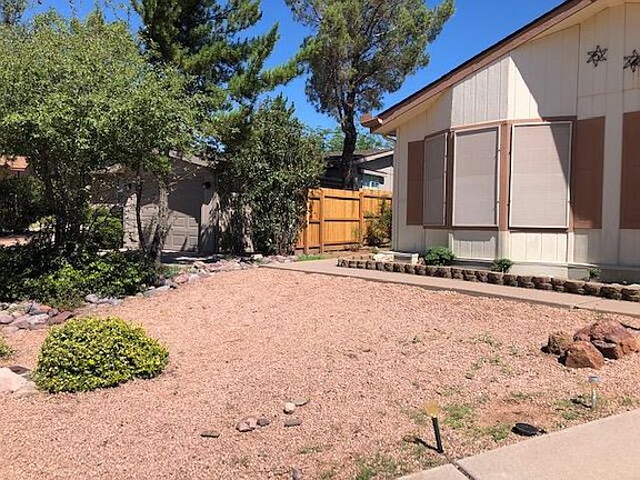 3rd image of 120 S Birchwood Cir