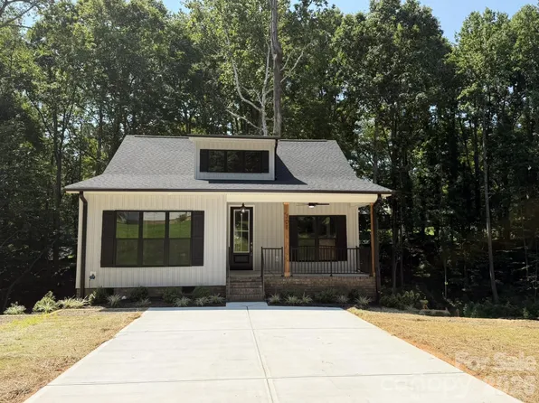 308 Willow St, Stanley, NC 28164