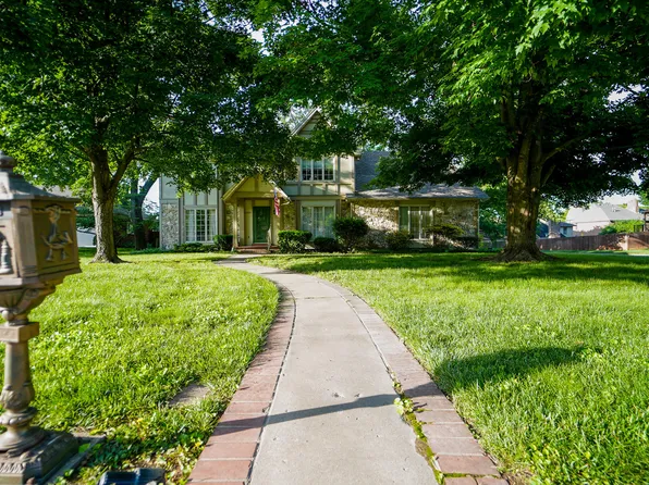 2508 E Meadow Drive, Springfield, MO 65804