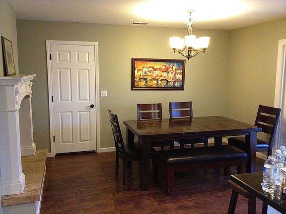 3rd image of 1211 Village Ct