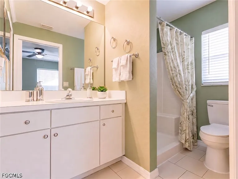 25324 Lychee Ct — Photo 5