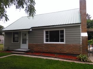 213 N Knowlton St, Elsie, MI