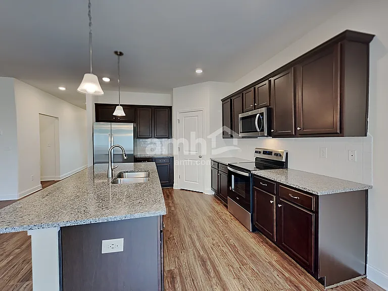 2018 Beaver Farm Ln — Photo 4