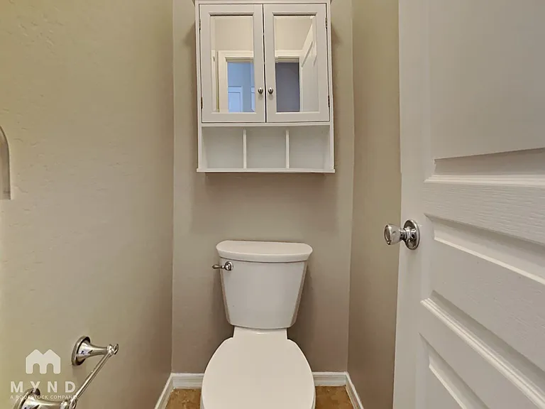 1423 E Poncho Ln — Photo 10