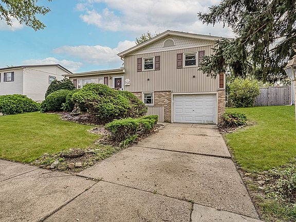 4th image of 5809 Orange Ln