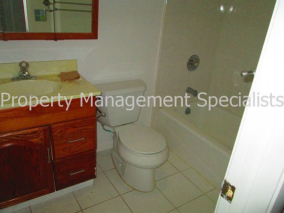 5th image of 7415 Grand Ave