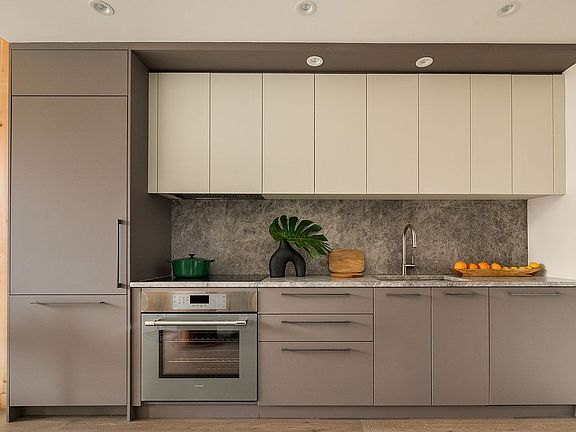 3rd image of 179 N 10th St #4E