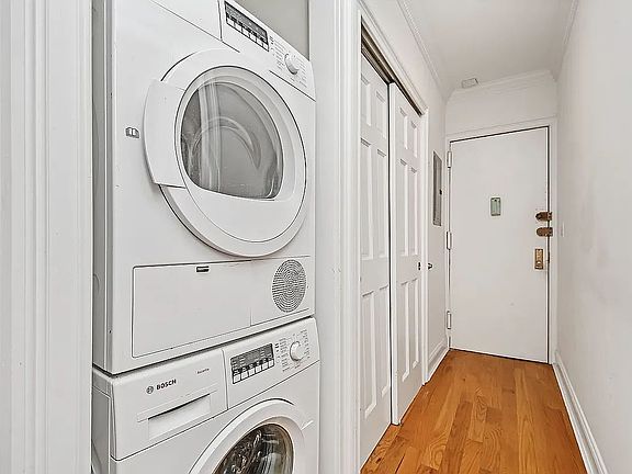 5th image of 15 Crown St APT 4G
