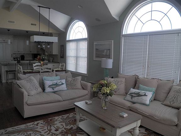 5th image of 7312 Pleasure Ave #S