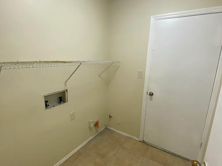 4532 Hillside Dr — Photo 13
