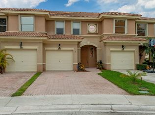 205 River Bluff Ln, Royal Palm Beach, FL 33411
