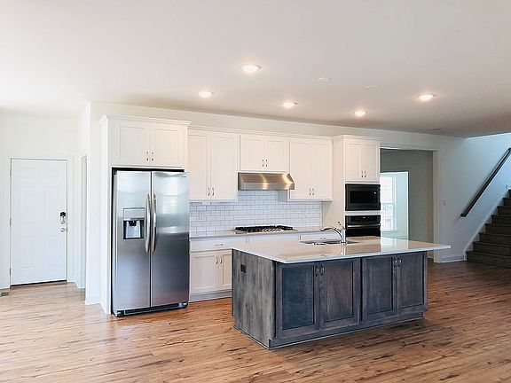 5th image of 10756 Forest Hollow Ct