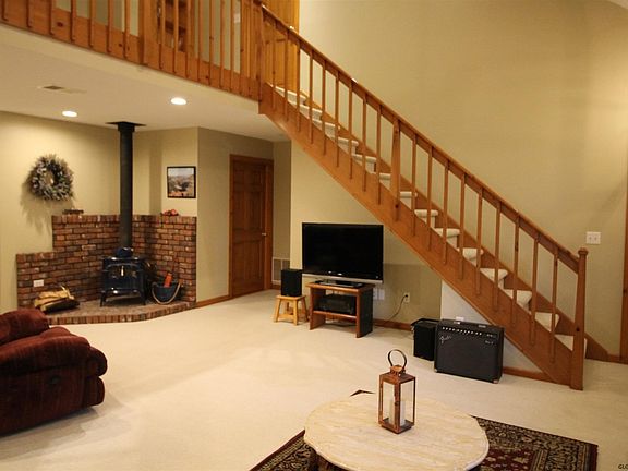 5th image of 274 Horicon Ave