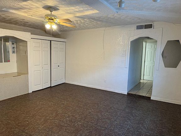3rd image of 1609 Phil Gibbs Dr