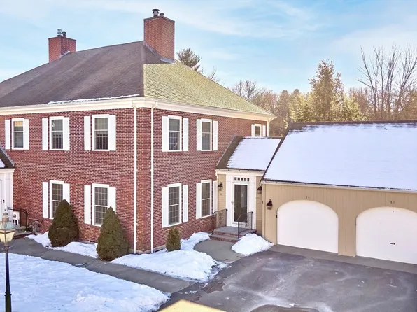36 Martingale Ln #18, Andover, MA 01810