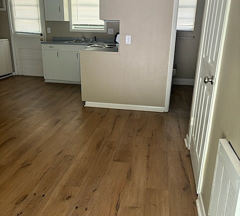 5th image of 204-206 Nita Dr