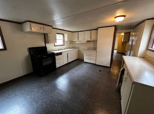 105 Gloria Ln, Seneca, SC 29678