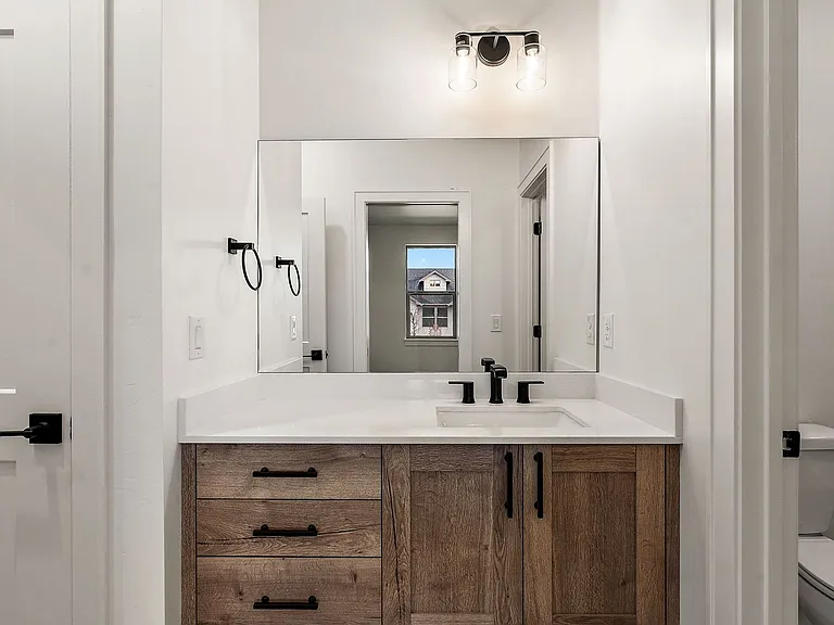 1806 N Black Elm Ln — Photo 8