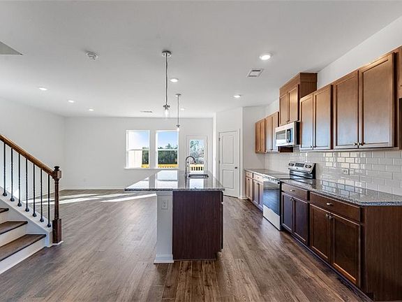 6th image of this home