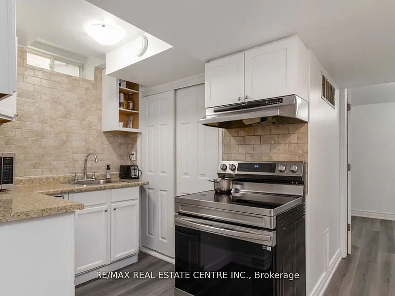 5438 10th Line W #BASEMENT — Photo 8