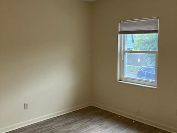2nd image of 2325 W Pensacola St APT 172