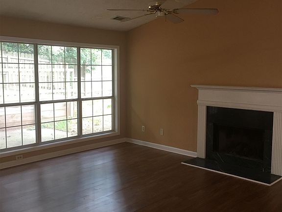 3rd image of 2580 Avalon Pl