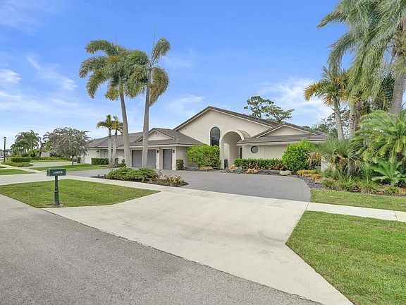 3rd image of 10875 Boca Woods Lane