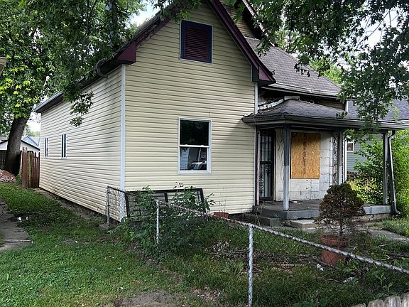 3rd image of 325 Harlan St