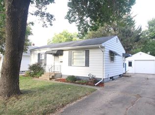 341 13th St SW, Cedar Rapids, IA 52404