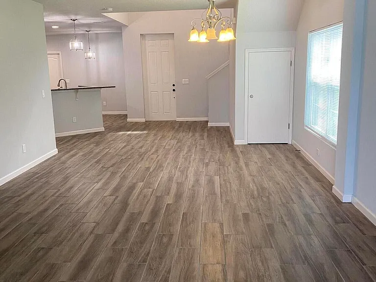 684 Carlsbad Dr — Photo 11